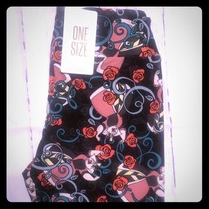 BNWT OS LuLaRoe Disney Leggings w Queen of Hearts
